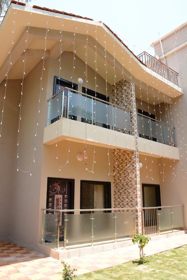 Malhar Bungalow Панчгани Экстерьер фото