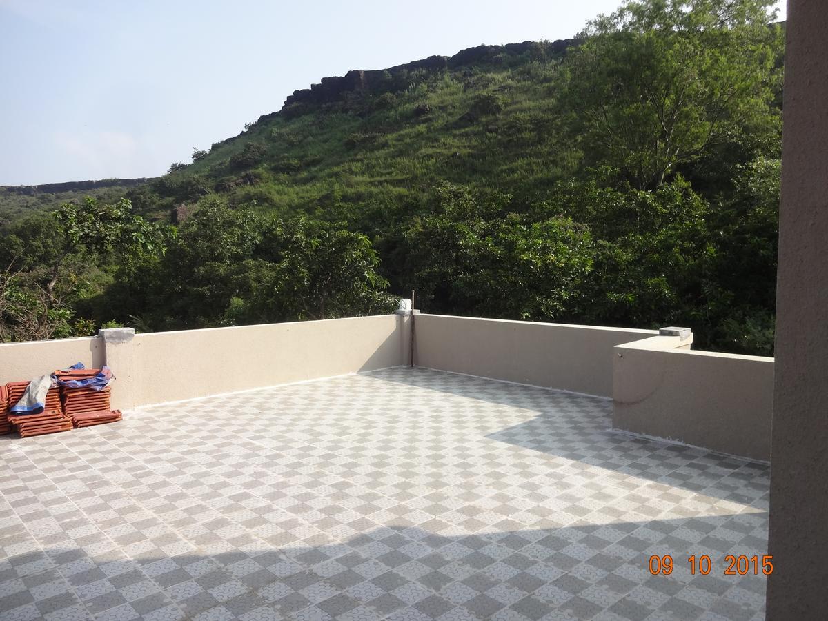 Malhar Bungalow Панчгани Экстерьер фото