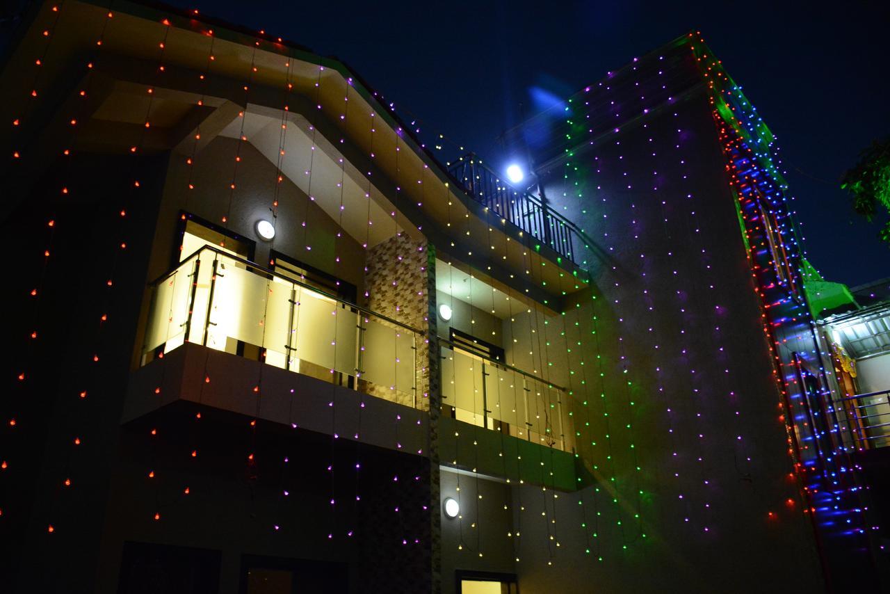 Malhar Bungalow Панчгани Экстерьер фото