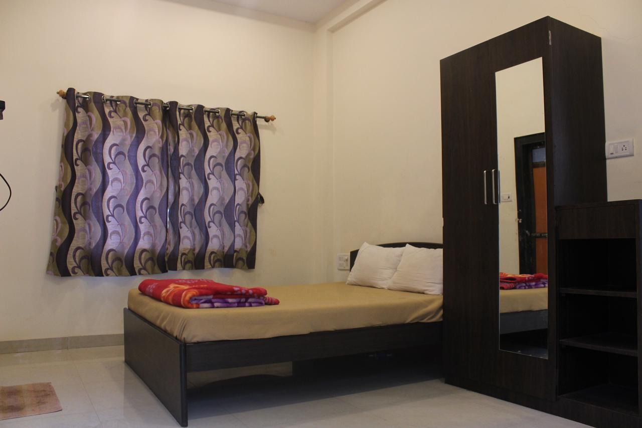 Malhar Bungalow Панчгани Экстерьер фото